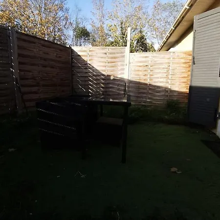 N1 F2 40m2 Avec Petit Jardin Эрувиль-Сен-Клер